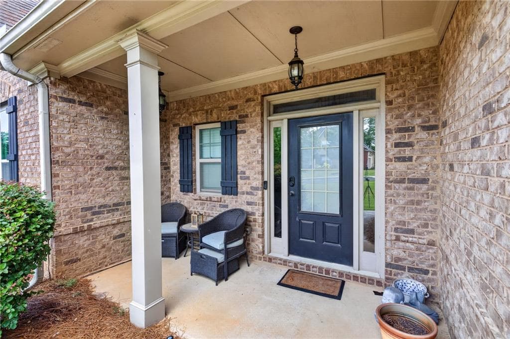5 bedroom, 6 bathroom, 3,882 sq ft single family residence for sale at 162 Oatgrass Drive, Grayson, GA 30017 — photo 7