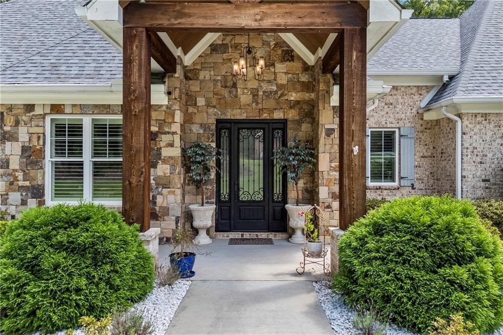 3 bedroom, 3 bathroom, 3,284 sq ft single family residence for sale at 931 Antrim Glen Drive, Hoschton, GA 30548 — photo 4
