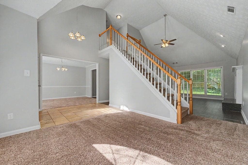 3 bedroom, 3 bathroom, 2,070 sq ft single family residence for sale at 418 Middle Valley Lane, Woodstock, GA 30189 — photo 2