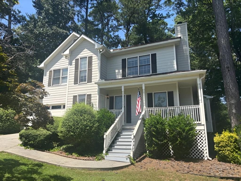 3 bedroom, 3 bathroom, 2,092 sq ft single family residence for sale at 1010 Maidstone Court, Marietta, GA 30066
