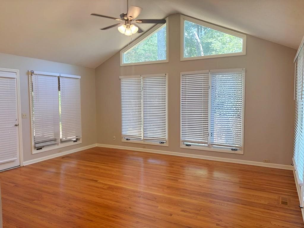 3 bedroom, 3 bathroom, 2,092 sq ft single family residence for sale at 1010 Maidstone Court, Marietta, GA 30066 — photo 9