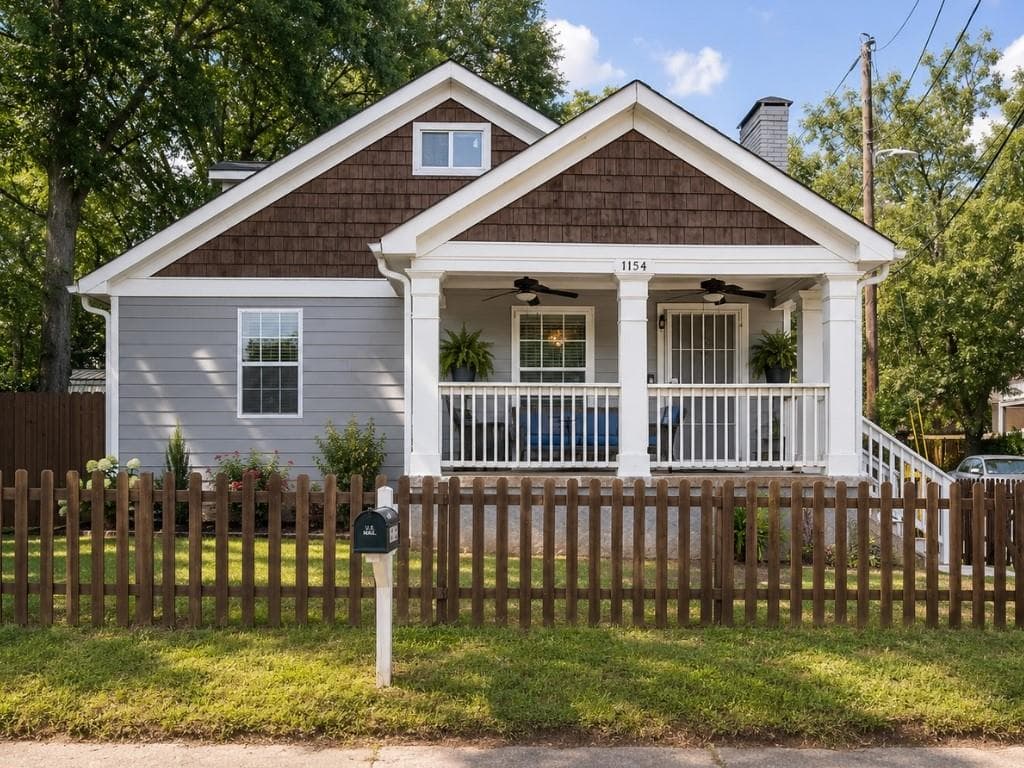 3 bedroom, 2 bathroom, 1,350 sq ft single family residence for sale at 1154 Oakland Lane, Atlanta, GA 30310 — photo 1 of 28