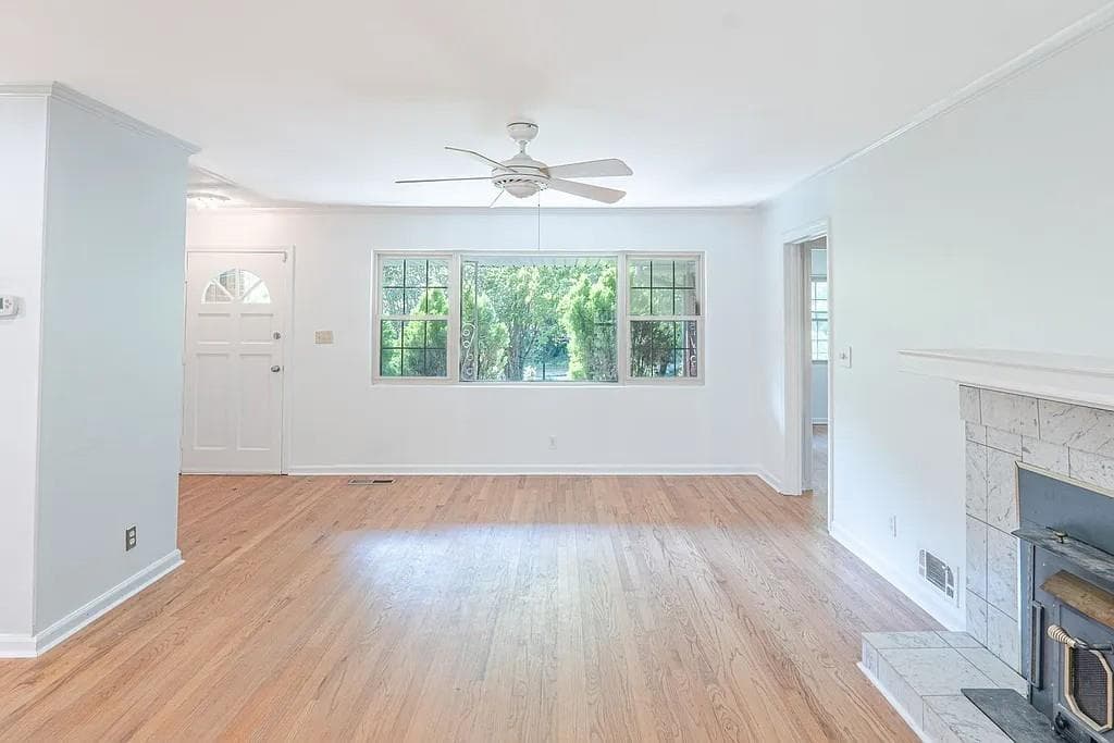 2 bedroom, 2 bathroom, 2,072 sq ft single family residence for rent at 3021 Old Concord Road, Smyrna, GA 30082 for $2,000 a month — photo 4