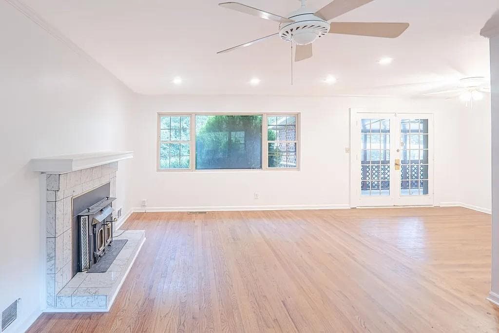 2 bedroom, 2 bathroom, 2,072 sq ft single family residence for rent at 3021 Old Concord Road, Smyrna, GA 30082 for $2,000 a month — photo 5