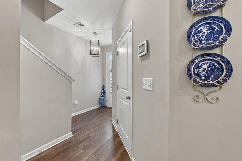 3 bedroom, 3 bathroom, 1,874 sq ft townhouse for sale at 6388 Lanier Harbor Landing, Buford, GA 30518 — photo 8