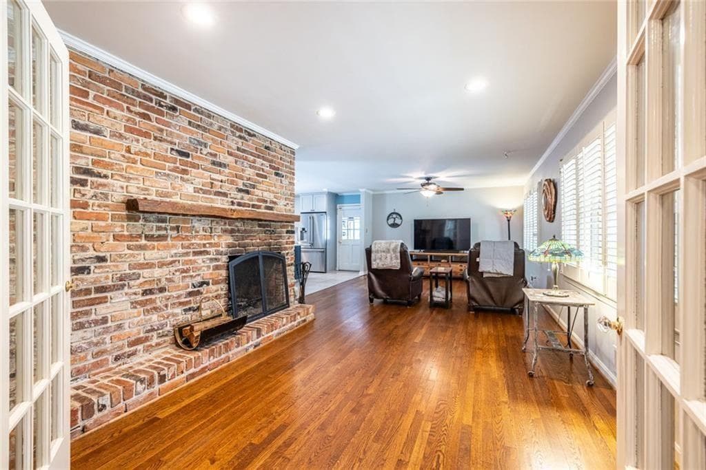 3 bedroom, 2 bathroom, 2,090 sq ft single family residence for sale at 3360 Embry Hills Drive, Atlanta, GA 30341 — photo 7