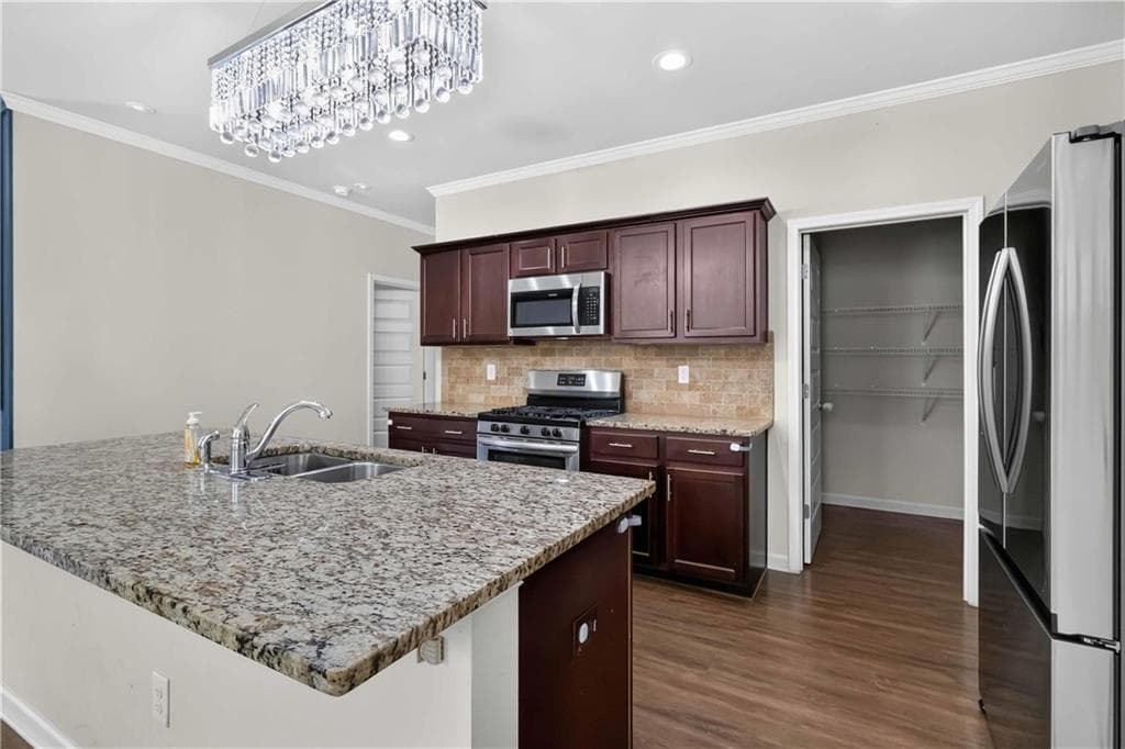 5 bedroom, 3 bathroom, 2,540 sq ft single family residence for rent at 3744 Hampshire, Atlanta, GA 30331 for $3,000 a month — photo 8