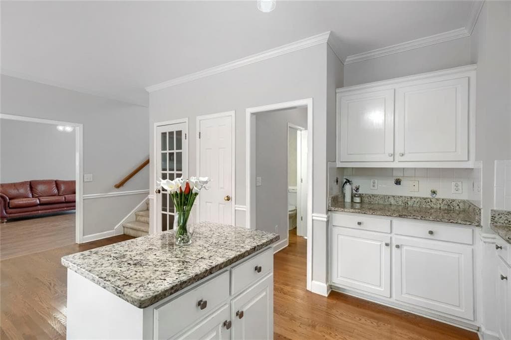 4 bedroom, 4 bathroom, 2,329 sq ft single family residence for sale at 8100 Greens Mill Way, Loganville, GA 30052 — photo 10