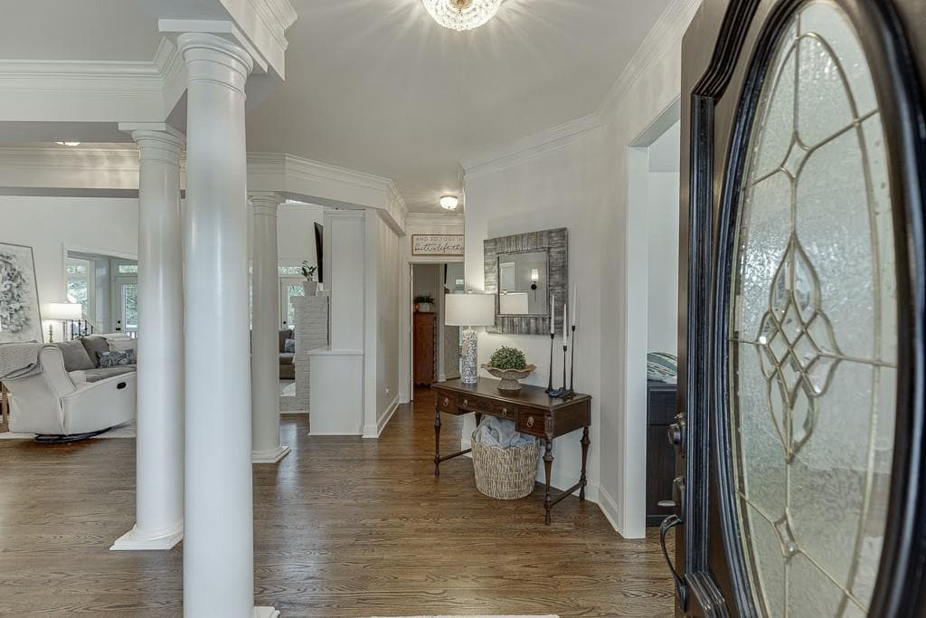 4 bedroom, 4 bathroom, 3,014 sq ft single family residence for sale at 9315 Spinnaker Lane, Gainesville, GA 30506 — photo 6