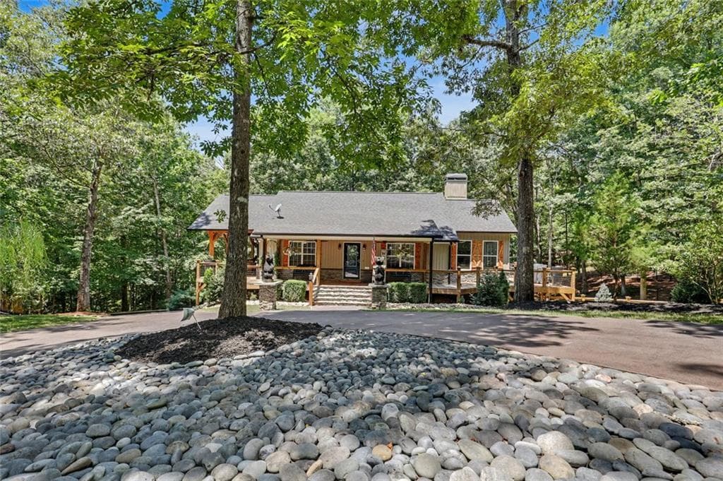 4 bedroom, 3 bathroom, 3,592 sq ft single family residence for sale at 301 Cross Creek Trail, Demorest, GA 30535 — photo 5