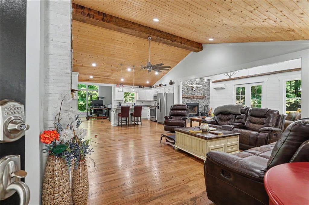 4 bedroom, 3 bathroom, 3,592 sq ft single family residence for sale at 301 Cross Creek Trail, Demorest, GA 30535 — photo 8