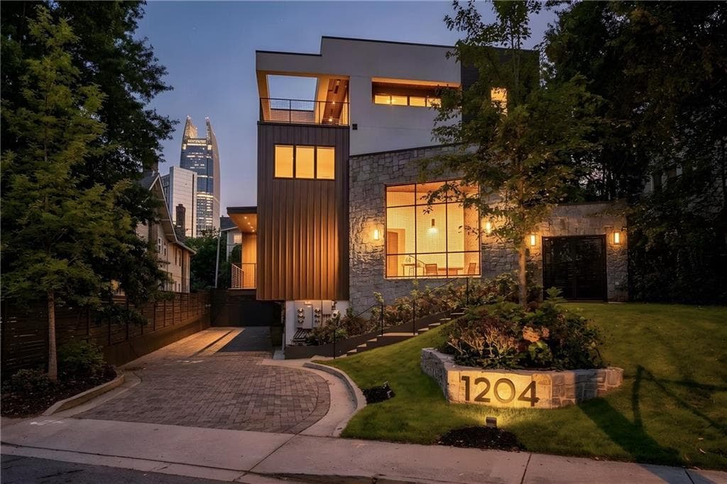 3 bedroom, 4 bathroom, 2,829 sq ft townhouse for sale at 1204 Piedmont Avenue 2, Atlanta, GA 30309