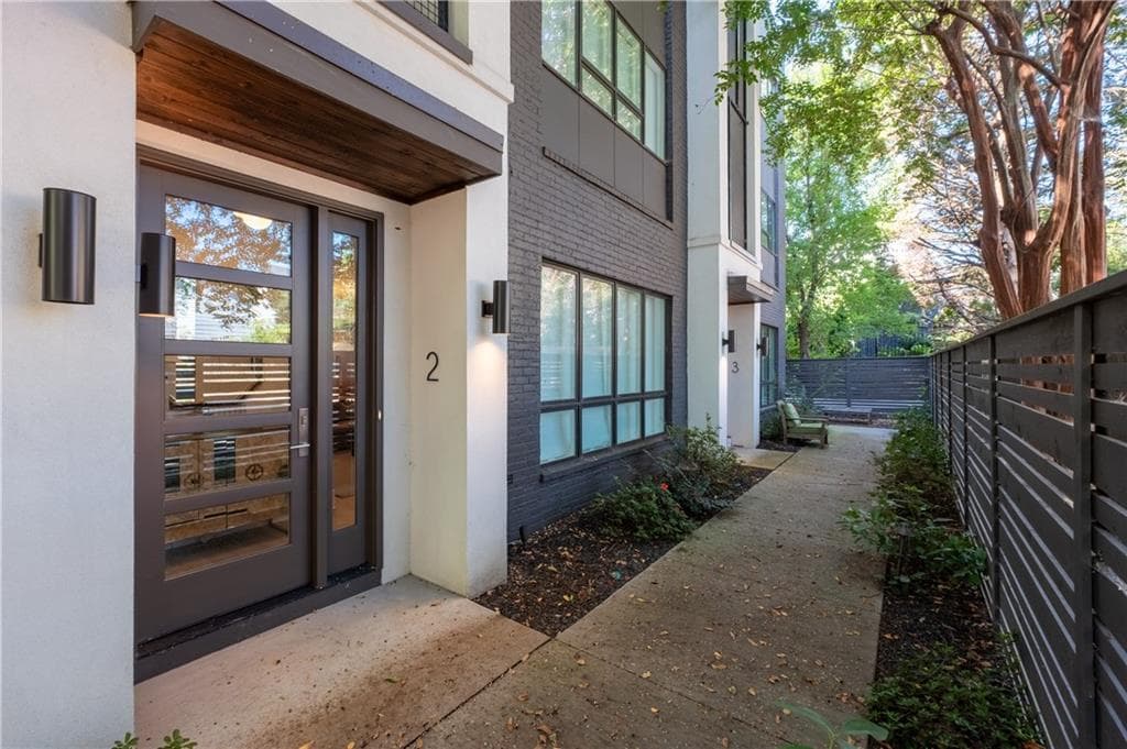 3 bedroom, 4 bathroom, 2,829 sq ft townhouse for sale at 1204 Piedmont Avenue 2, Atlanta, GA 30309 — photo 2