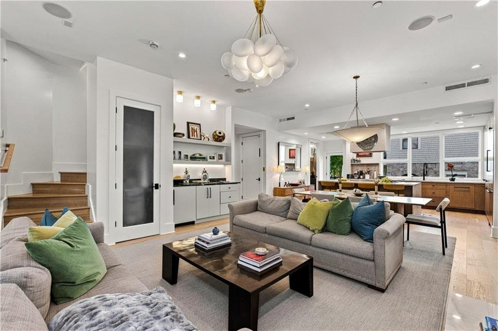 3 bedroom, 4 bathroom, 2,829 sq ft townhouse for sale at 1204 Piedmont Avenue 2, Atlanta, GA 30309 — photo 5