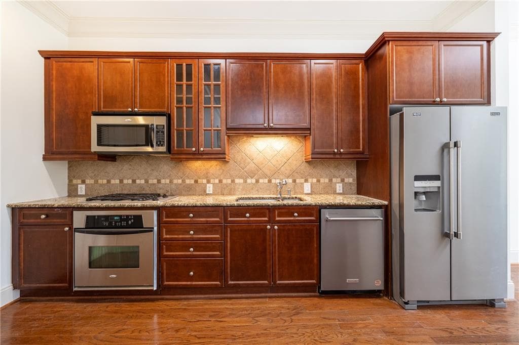 2 bedroom, 2 bathroom, 1,212 sq ft condominium for sale at 3635 E Paces Circle 1418, Atlanta, GA 30326 — photo 10