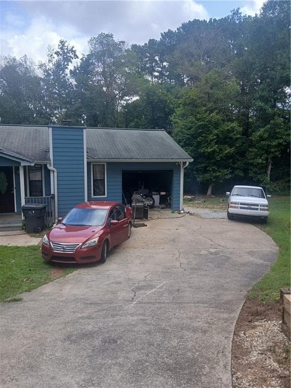 3 bedroom, 2 bathroom, 1,464 sq ft single family residence for sale at 5261 Nathan Drive, Lilburn, GA 30047 — photo 2