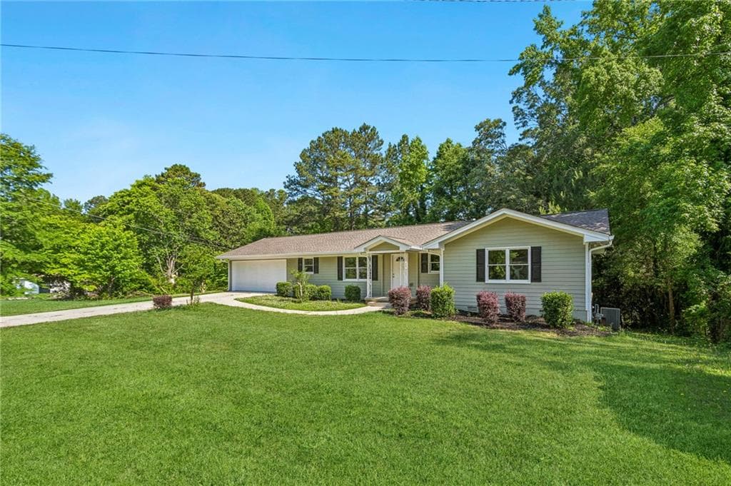 3 bedroom, 2 bathroom, 1,478 sq ft single family residence for sale at 805 Gettysburg Trail, Kennesaw, GA 30144 — photo 2