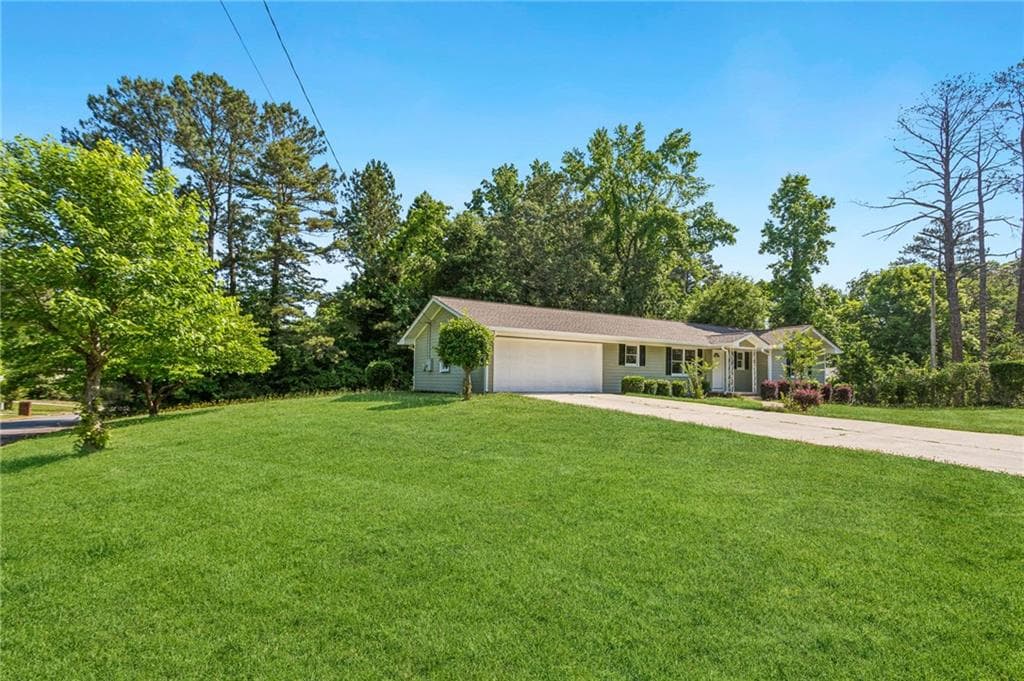 3 bedroom, 2 bathroom, 1,478 sq ft single family residence for sale at 805 Gettysburg Trail, Kennesaw, GA 30144 — photo 3