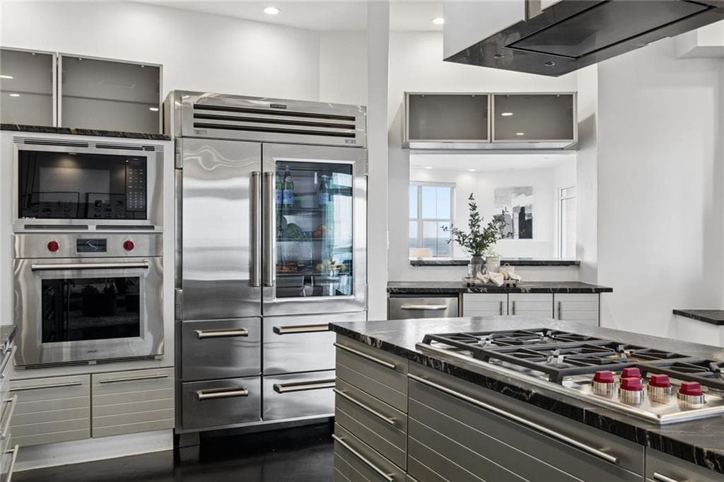 3 bedroom, 3 bathroom, 4,778 sq ft condominium for sale at 2881 Peachtree Road 2304, Atlanta, GA 30305 — photo 4