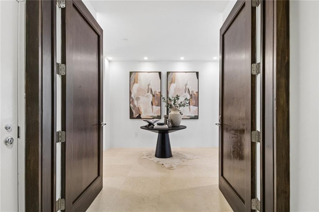 3 bedroom, 3 bathroom, 4,778 sq ft condominium for sale at 2881 Peachtree Road 2304, Atlanta, GA 30305 — photo 5