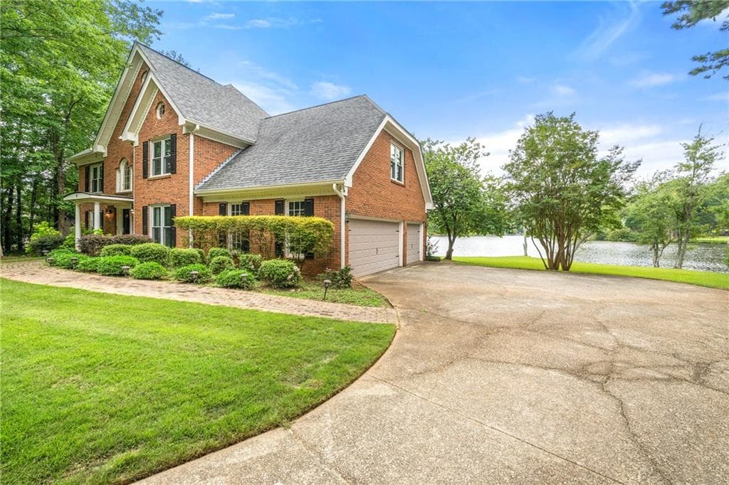 4 bedroom, 4 bathroom, 3,431 sq ft single family residence for sale at 75 Spring Ridge Ct, Newnan, GA 30265 — photo 6