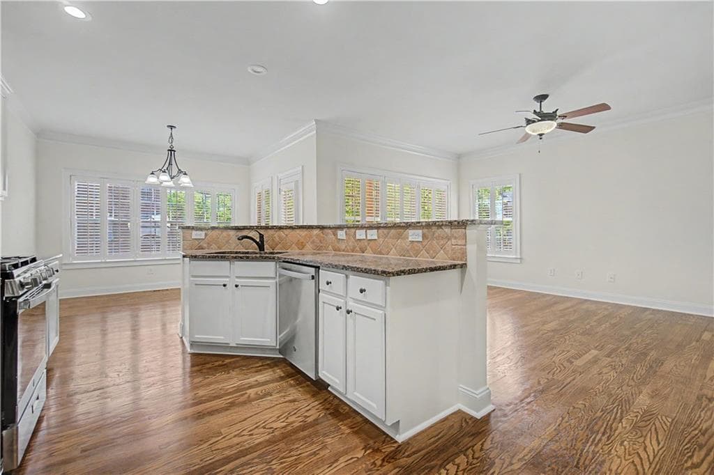 4 bedroom, 4 bathroom, 2,482 sq ft townhouse for sale at 3216 Buck Way, Alpharetta, GA 30004 — photo 10