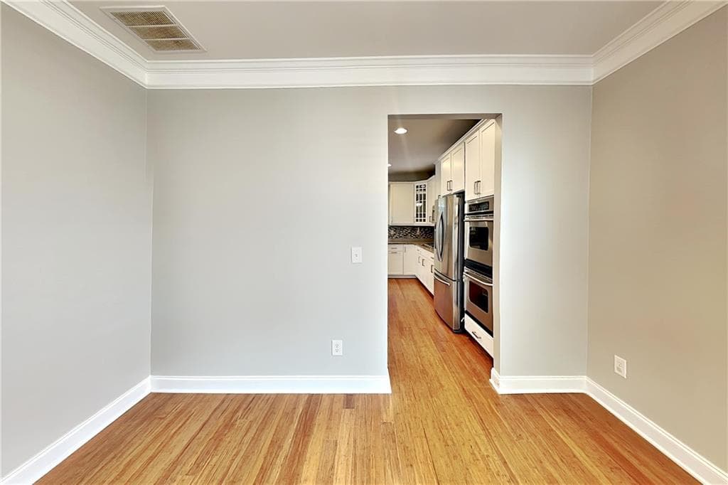 5 bedroom, 4 bathroom, 3,395 sq ft single family residence for rent at 2110 Old Georgian Terrace, Atlanta, GA 30318 for $3,445 a month — photo 10