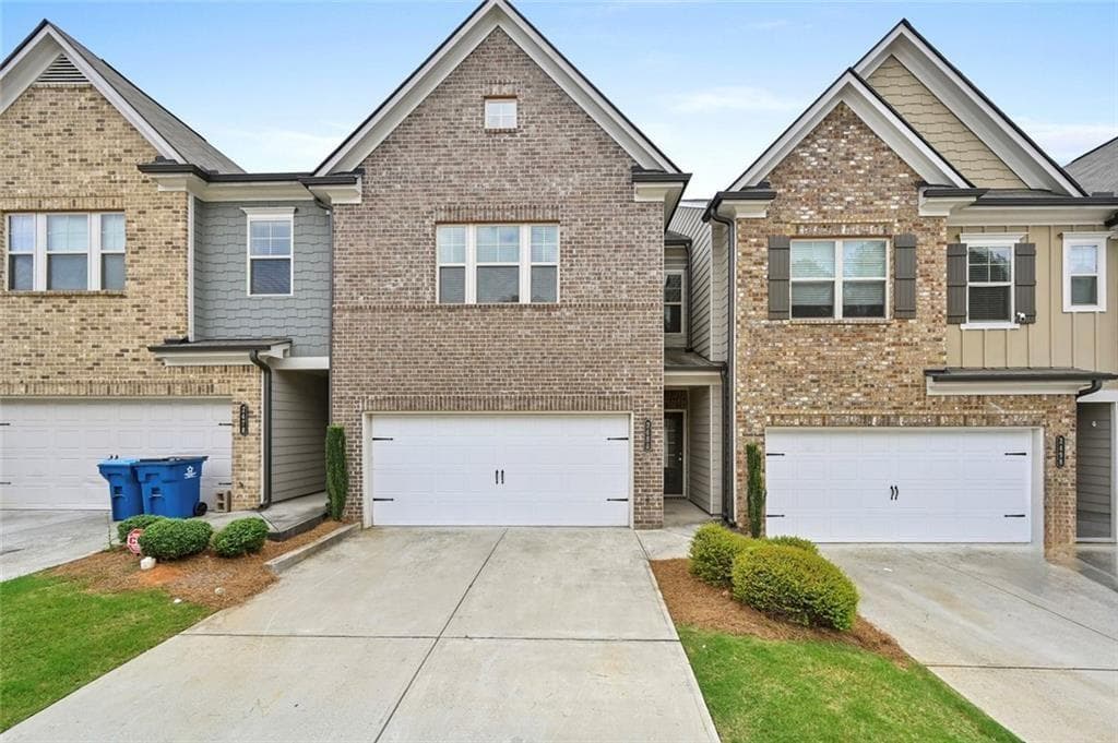 3 bedroom, 3 bathroom, 1,928 sq ft townhouse for sale at 2488 Irwell Way, Lawrenceville, GA 30044