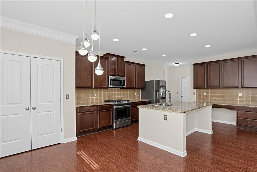 4 bedroom, 3 bathroom, 2,680 sq ft single family residence for sale at 1815 Habersham Villa Drive, Cumming, GA 30041 — photo 10