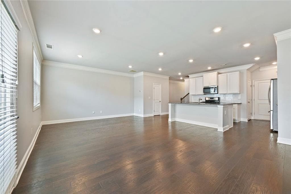 3 bedroom, 3 bathroom, 1,928 sq ft townhouse for sale at 2488 Irwell Way, Lawrenceville, GA 30044 — photo 8
