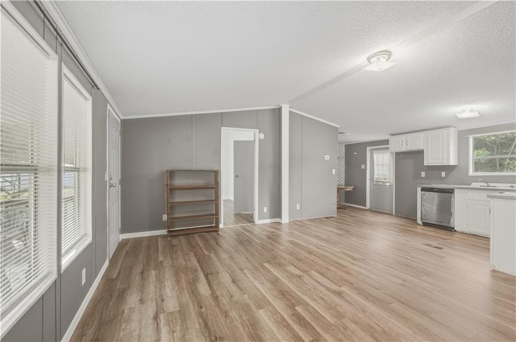 3 bedroom, 2 bathroom, 1,056 sq ft single family residence for sale at 285 Mountain View Drive, Calhoun, GA 30701 — photo 4