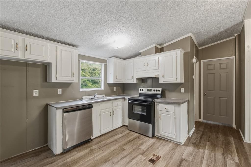 3 bedroom, 2 bathroom, 1,056 sq ft single family residence for sale at 285 Mountain View Drive, Calhoun, GA 30701 — photo 7