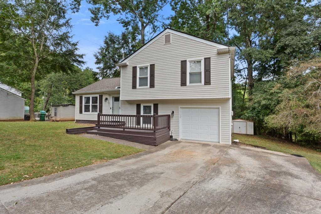 3 bedroom, 2 bathroom, 1,344 sq ft single family residence for sale at 4631 Valley Ridge Drive, Duluth, GA 30096 — photo 3