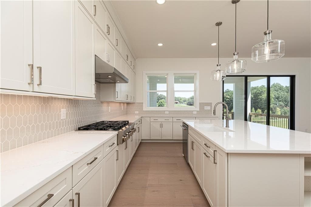 5 bedroom, 4 bathroom, 3,808 sq ft single family residence for sale at 3810 Mustang Way, Cumming, GA 30040 — photo 8