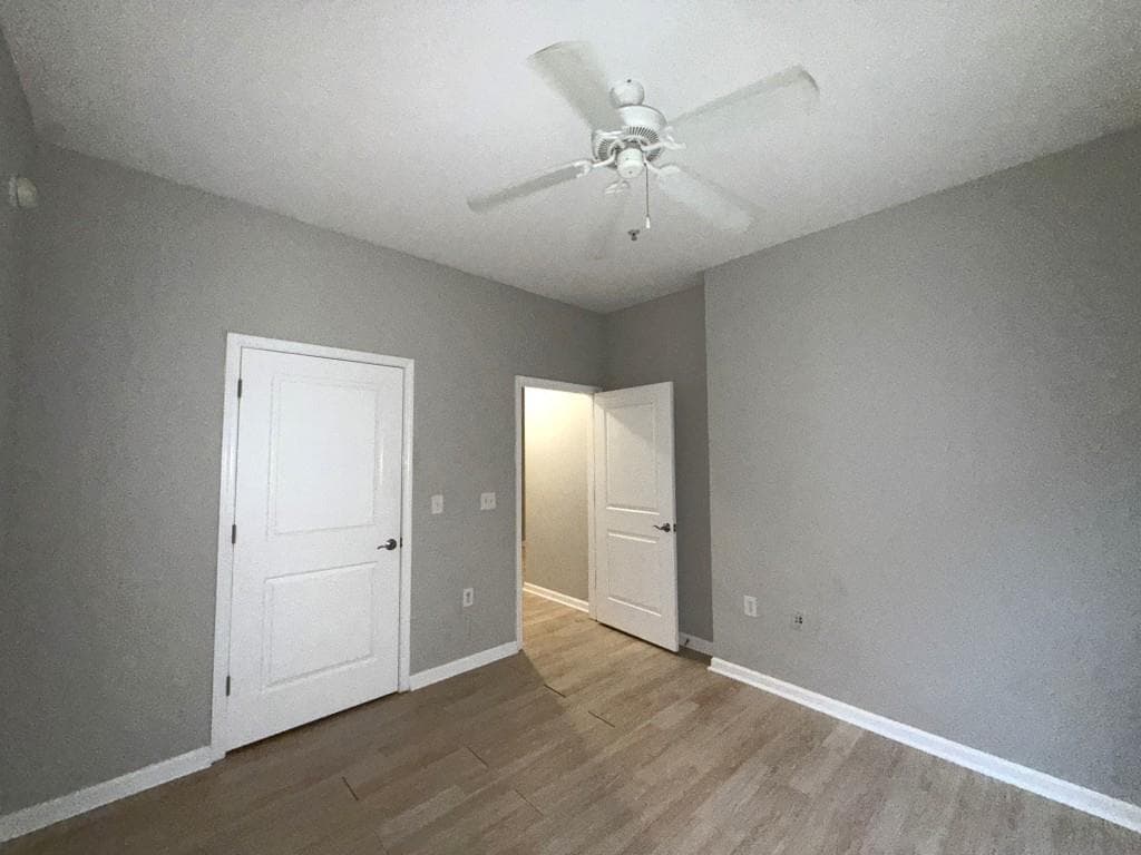 2 bedroom, 1 bathroom, 862 sq ft condominium for sale at 870 Mayson Turner Road 1001, Atlanta, GA 30314 — photo 3