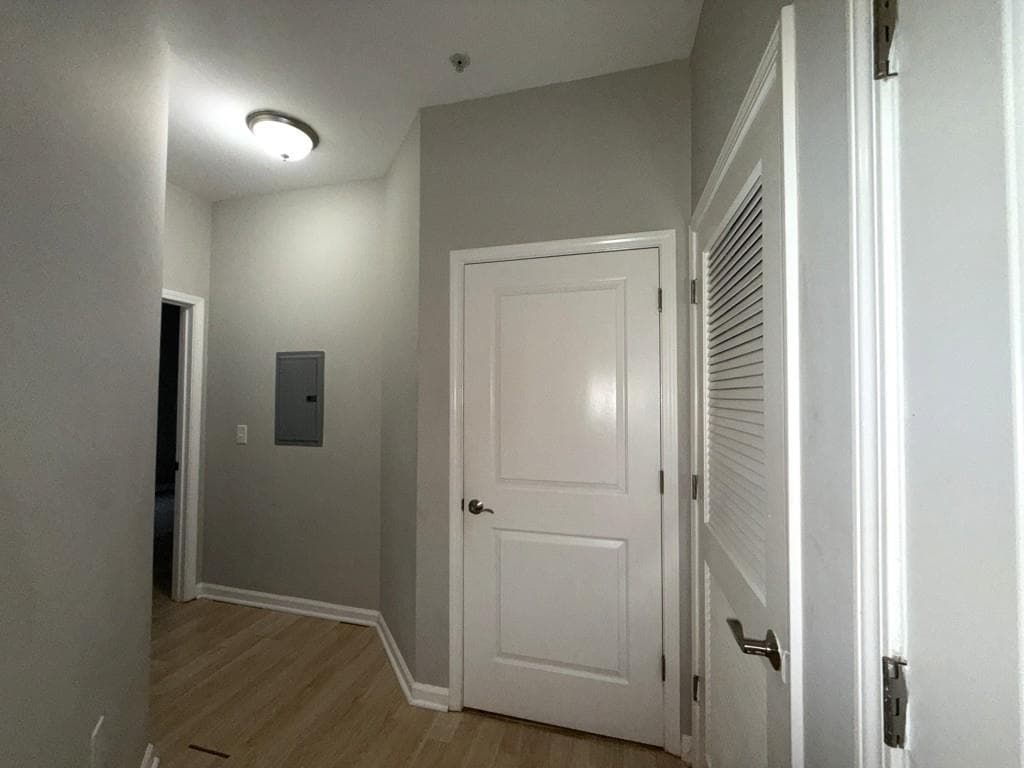 2 bedroom, 1 bathroom, 862 sq ft condominium for sale at 870 Mayson Turner Road 1001, Atlanta, GA 30314 — photo 5