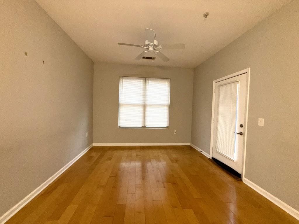 2 bedroom, 1 bathroom, 862 sq ft condominium for sale at 870 Mayson Turner Road 1001, Atlanta, GA 30314 — photo 8