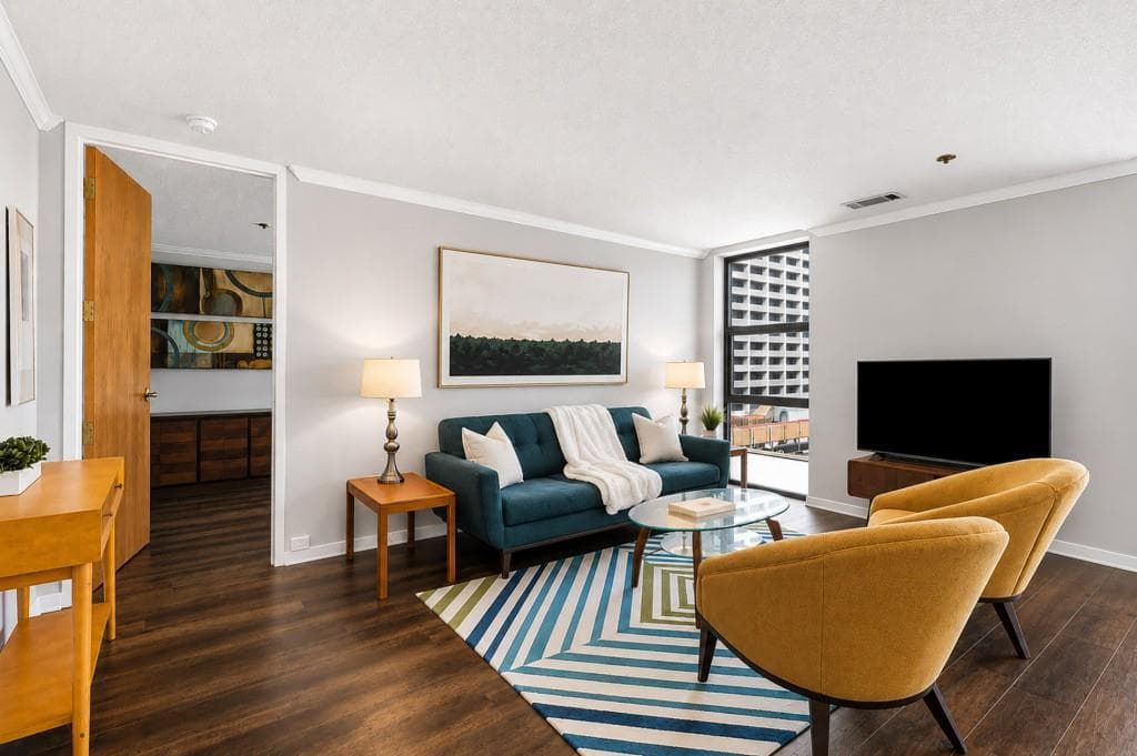 1 bedroom, 1 bathroom, 1,092 sq ft condominium for sale at 620 Peachtree Street PH-B, Atlanta, GA 30308 — photo 1 of 48