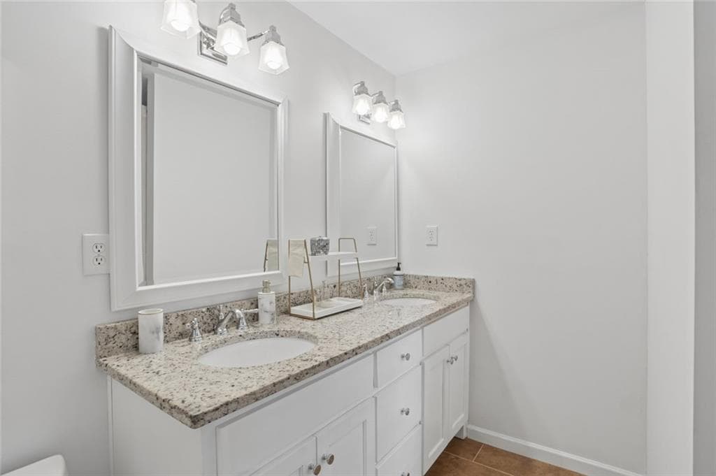 4 bedroom, 3 bathroom, 2,560 sq ft single family residence for sale at 2720 Peppermint Drive, Tucker, GA 30084 — photo 5