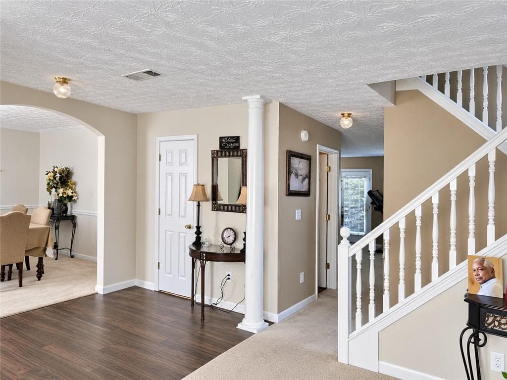 4 bedroom, 3 bathroom, 2,437 sq ft single family residence under contract at 2875 Lake Port Drive, Snellville, GA 30039 — photo 4