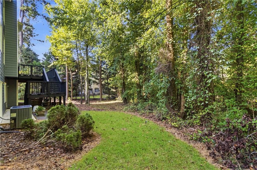 6 bedroom, 5 bathroom, 4,064 sq ft single family residence for sale at 1916 Severbrook Place, Lawrenceville, GA 30043 — photo 6
