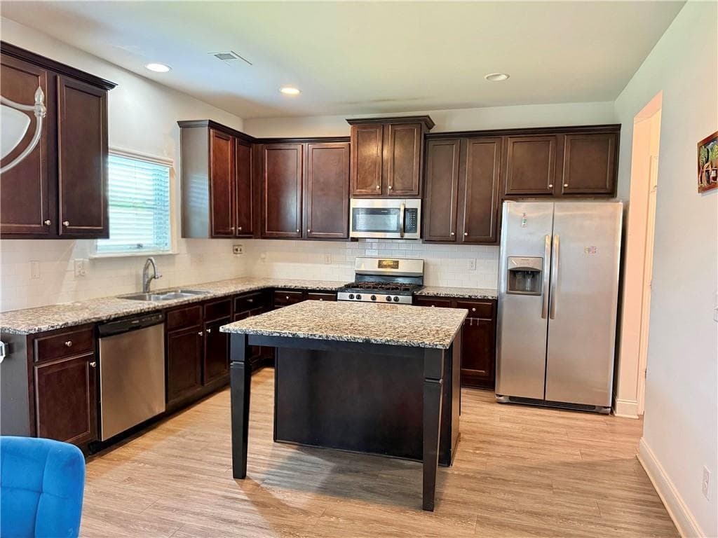 4 bedroom, 3 bathroom, 2,288 sq ft single family residence for sale at 45 Shamrock, Adairsville, GA 30103 — photo 8