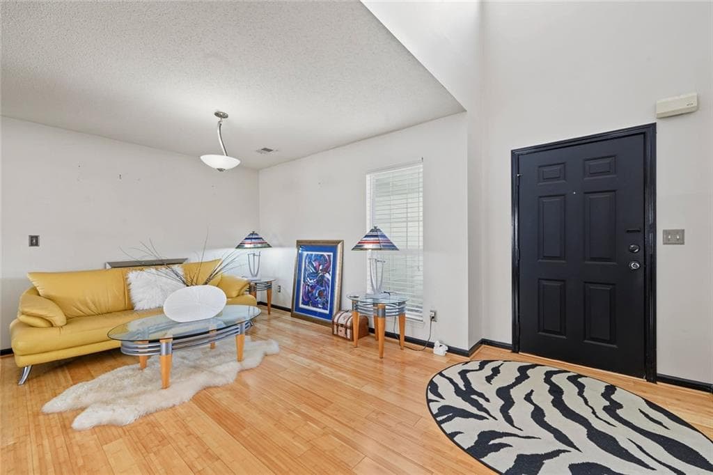3 bedroom, 3 bathroom, 2,622 sq ft single family residence for sale at 217 Saddleview Trail, Riverdale, GA 30274 — photo 3