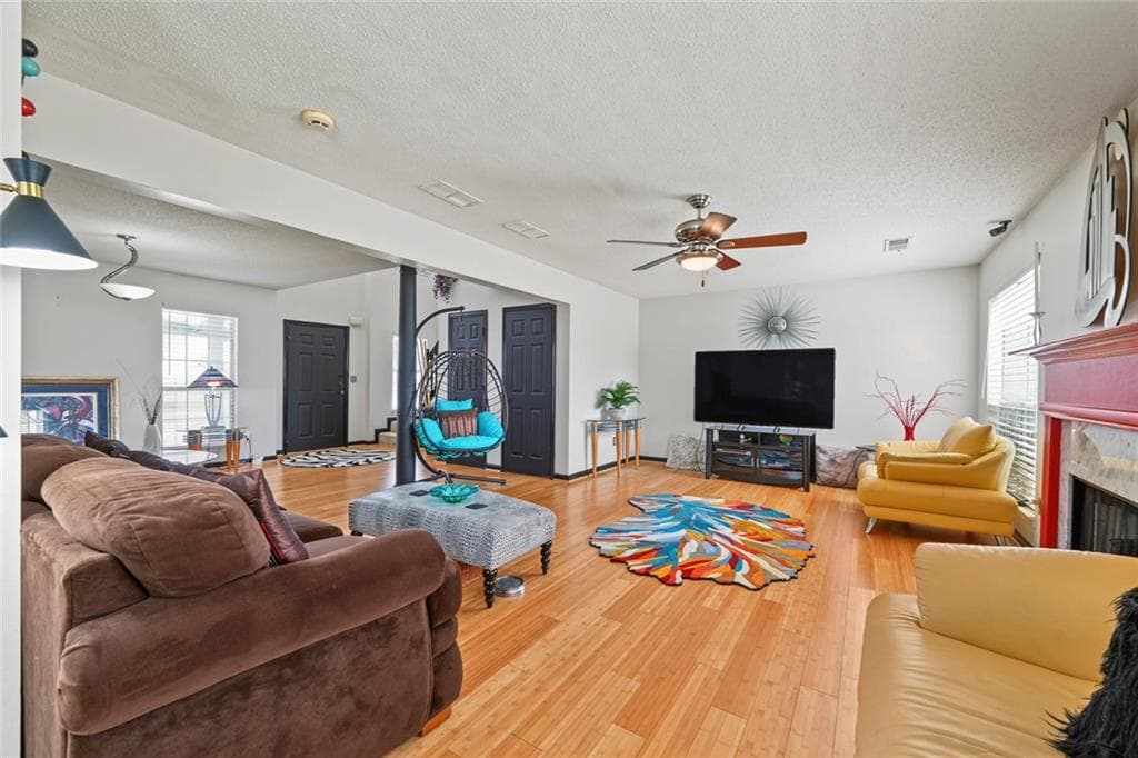 3 bedroom, 3 bathroom, 2,622 sq ft single family residence for sale at 217 Saddleview Trail, Riverdale, GA 30274 — photo 5
