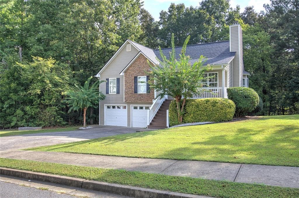 3 bedroom, 2 bathroom, 1,827 sq ft single family residence for sale at 13 Knight Drive, Adairsville, GA 30103 — photo 3