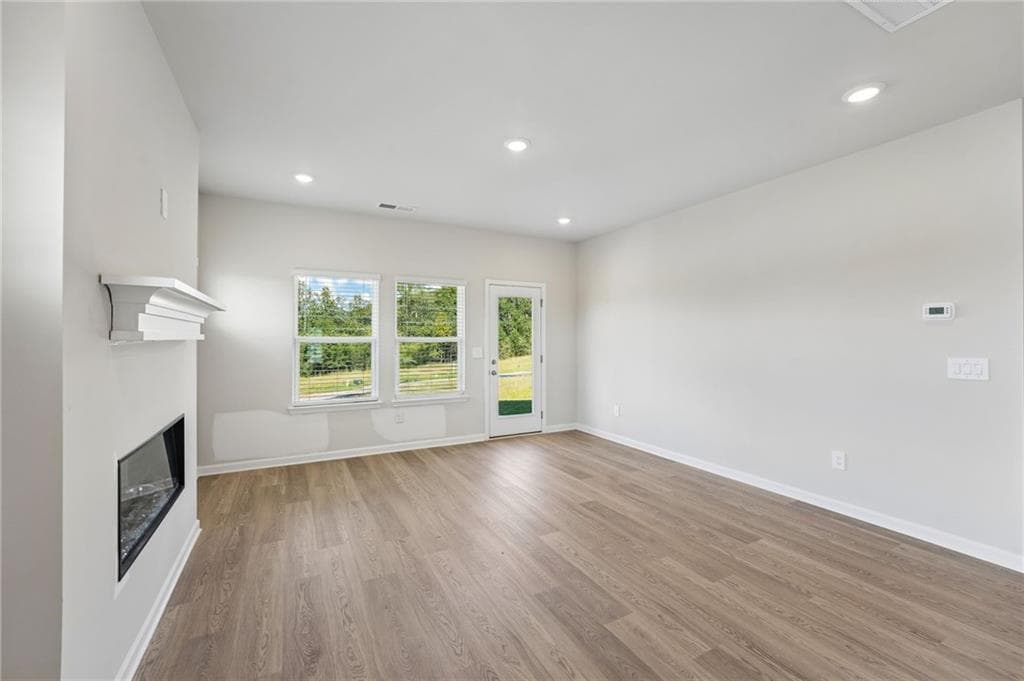 5 bedroom, 3 bathroom, 2,352 sq ft single family residence for sale at 5015 Margot Way, Cumming, GA 30041 — photo 9