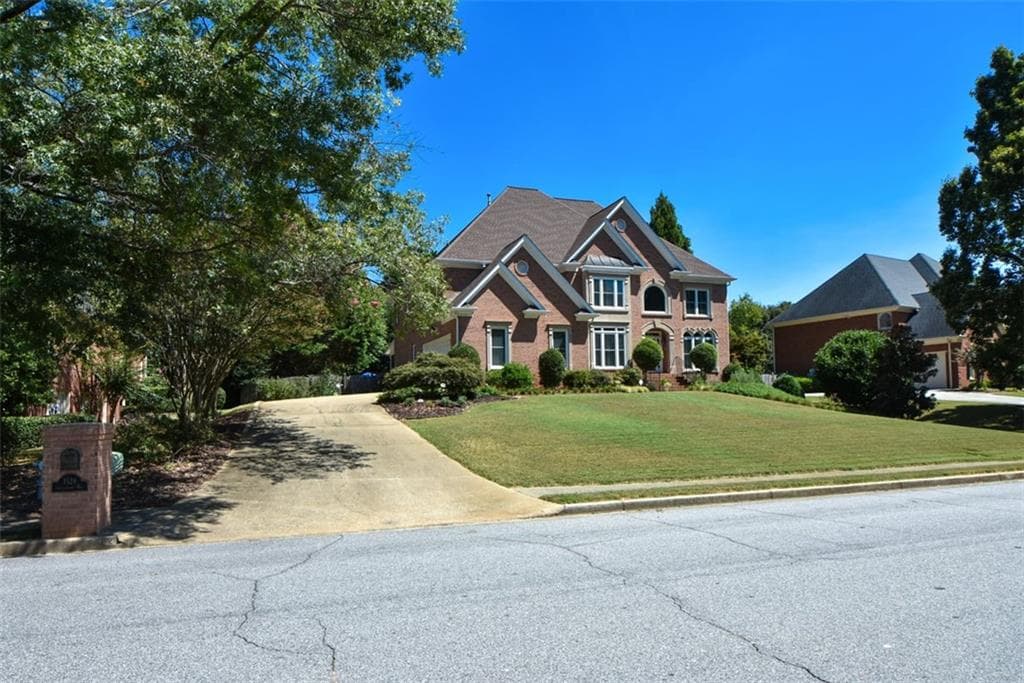 5 bedroom, 6 bathroom, 6,148 sq ft single family residence under contract at 1528 Greensboro Way, Grayson, GA 30017 — photo 4