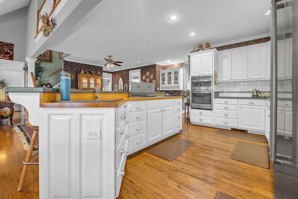 5 bedroom, 5 bathroom, 4,870 sq ft single family residence under contract at 3129 Pier I, Jonesboro, GA 30236 — photo 5