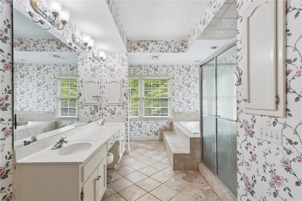 4 bedroom, 3 bathroom, 2,184 sq ft single family residence for sale at 1802 Hunters Glen, Marietta, GA 30062 — photo 5