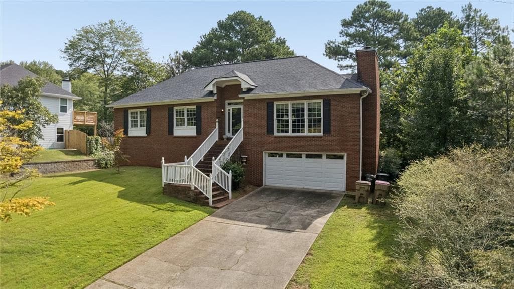 4 bedroom, 3 bathroom, 2,184 sq ft single family residence for sale at 1802 Hunters Glen, Marietta, GA 30062 — photo 8